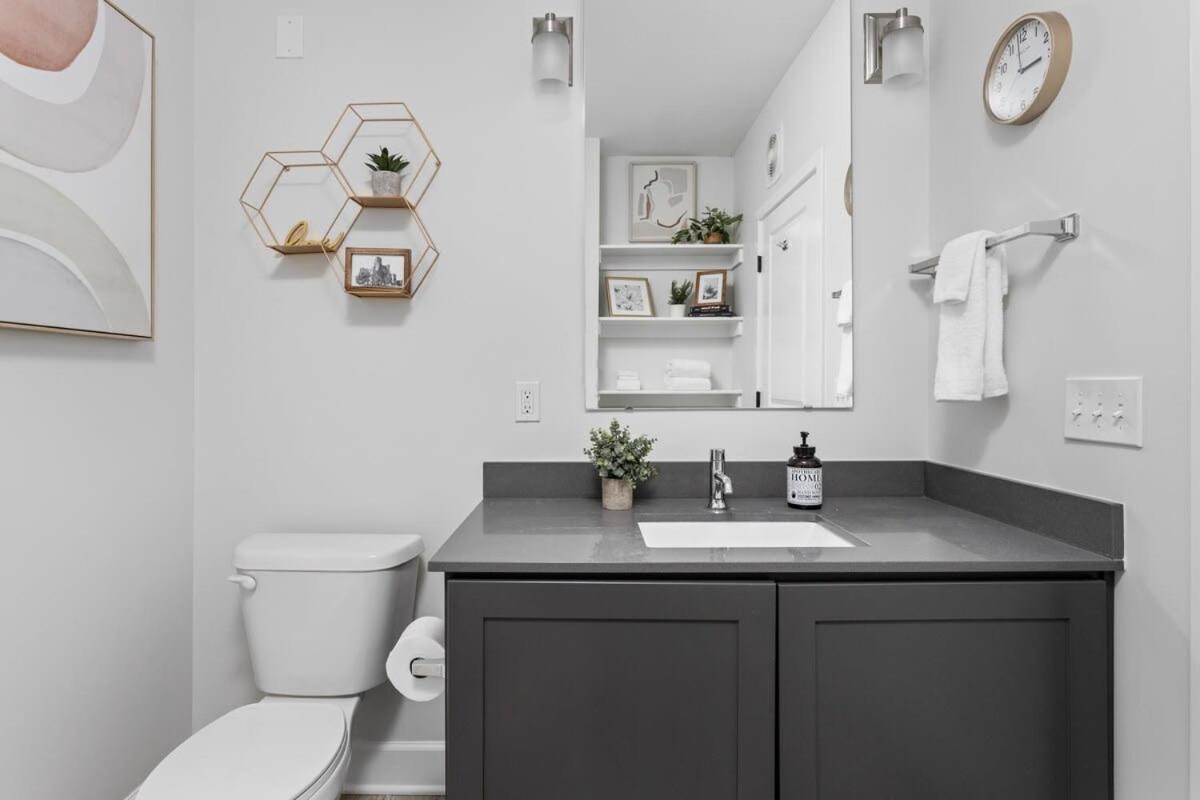 Cozysuites Modern Studio Steps From Broad Ripple Indianapolis Esterno foto